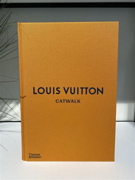 louis vuitton bok